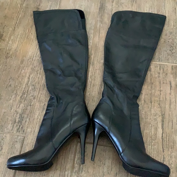 Popushier Knee High Black Leather Boots, Size 9. - Picture 4 of 8